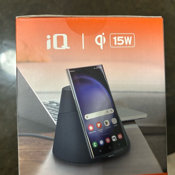 Speaker and phone charger - Picture 2 of 3